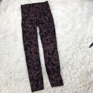 Lululemon In Movement Tight 25" *Everlux Mini Dusk